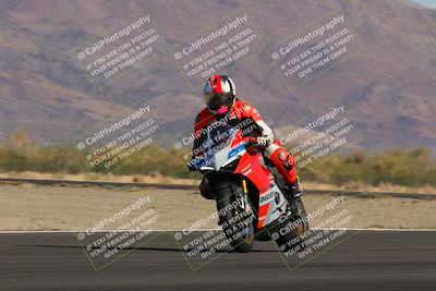 media/Nov-06-2022-SoCal Trackdays (Sun) [[208d2ccc26]]/Turn 14 (930am)/